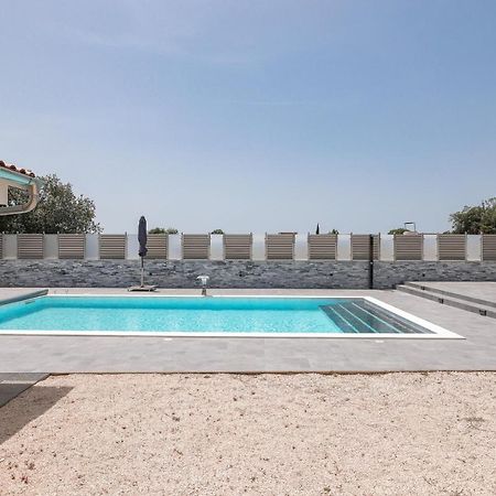 Apartments Nicola With Private Pool Bibinje Exterior foto